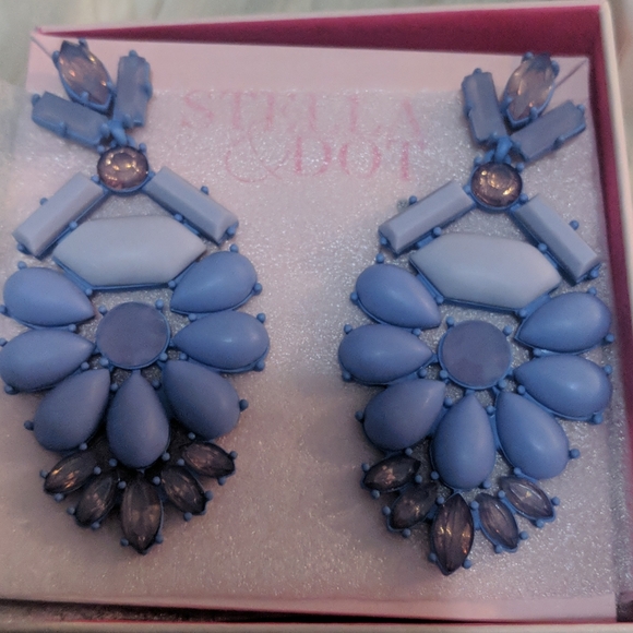 Stella & Dot Jewelry - Stella and Dot Brand new lavender Earrings